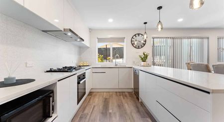 4 Bedroom Executive House - Photo 5