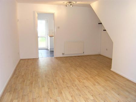 2 bedroom terraced house to rent - Photo 2