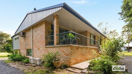 RURAL HOME CLOSE TO COAST & TOWN - Photo 2