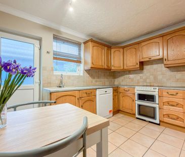 2 bedroom detached bungalow to rent - Photo 4