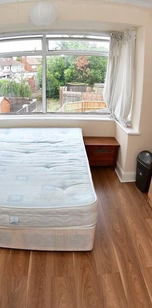Room in a Shared House, The Mount, CV3 - Photo 1