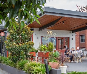 Sunlit & Stylish | Resort-Style Living in Meadowbank - Photo 6