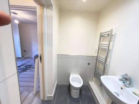 Platinum Court, Cephas Avenue, Stepney Green, E1 - Photo 3