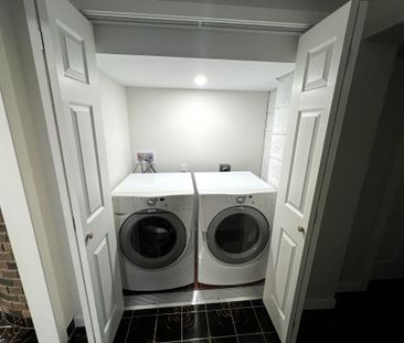 For Lease - 9 Dewlane Drive, Toronto, Ontario - Photo 5