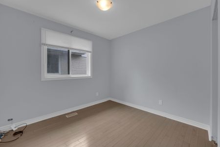 For Lease - 61 AMBLESIDE Drive, Brampton, Ontario - Photo 4