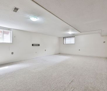 For Lease - 3096 Ballydown Crescent, Mississauga, Ontario - Photo 3