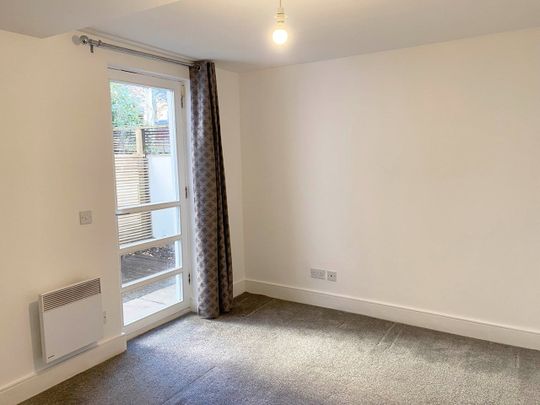 2 Bed Flat, Cranbourne Terrace, M21 - Photo 1