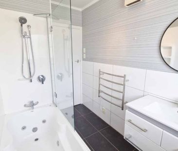 329 Racecourse Road, Waverley - Photo 1