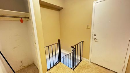 For Lease - 45 WEXFORD Road, Brampton, Ontario - Photo 3