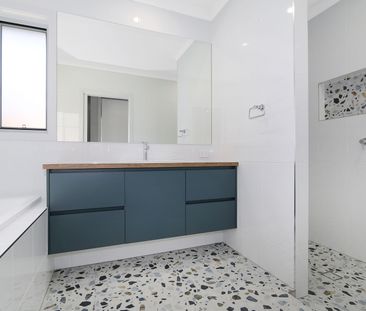 The Home That Perfectly Balances Space, Luxury & Function - Photo 6