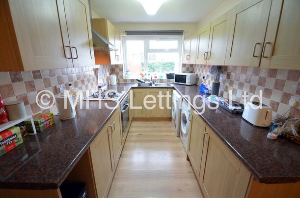 7 Newport View, Leeds, LS6 3BX - Photo 1