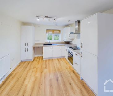 2 bedroom maisonette to rent - Photo 5