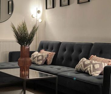 1 bedroom in a house share to rent - Photo 2
