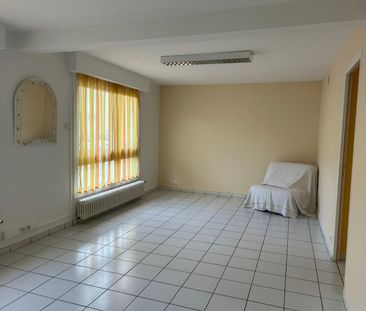 Location Appartement 4 pièces 77m² VILLEFRANCHE DE ROUERGUE 12200 - Photo 1