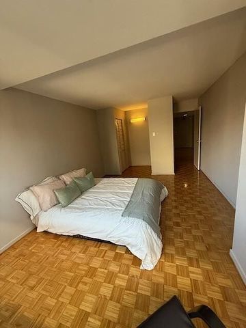 Kenson Towers, a reputable apartment building located in the central core of downtown Ottawa. - Photo 3