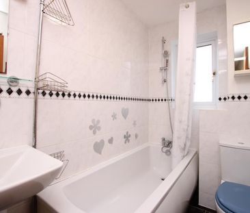 2 bedroom terraced house to rent - Photo 6