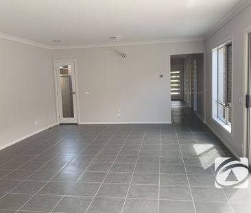 MODERN LIVING IN A PRIME LOCATION - Photo 2