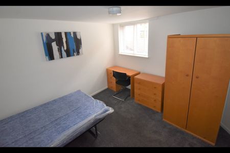 8 Bed Semi-Detached House, Granby Gardens, RG1 - Photo 5