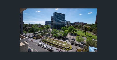 Park Tower - Photo 3