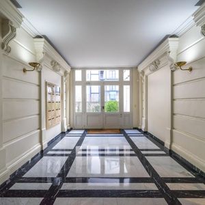 location Appartement T2 DE 52.1m² À PARIS - Photo 2