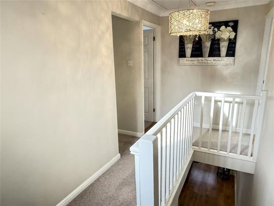 5 bedroom detached house to rent - Photo 1