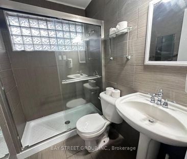 For Lease - 427 Crosby Avenue, Richmond Hill, Ontario - Photo 4