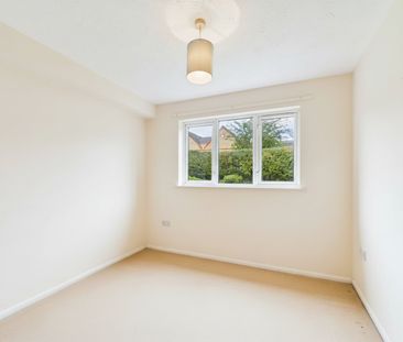 2 bedroom Flat in Stonefield Park, Maidenhead - Photo 1