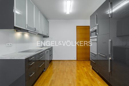 Pronájem bytu 3+kk 115 m², Karla Engliše 3221, Praha - Photo 4
