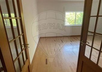 Apartamento T4 em Lisboa