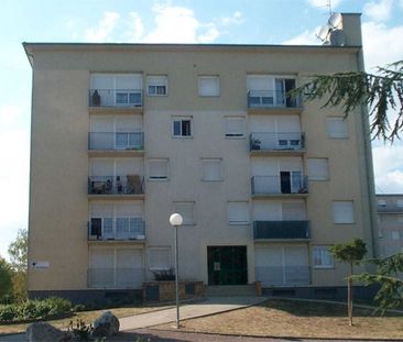 T4 de 76 m² - 5 rue henri marc Chevigny-Saint-Sauveur - Photo 1