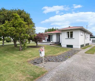 3 Bedroom Home on large site - Photo 4