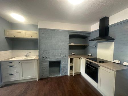 2 bedroom terraced house to rent - Photo 2