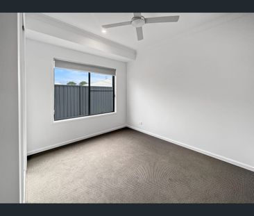 20 Sunrise Place, Hemmant, Qld 4174 - Photo 2