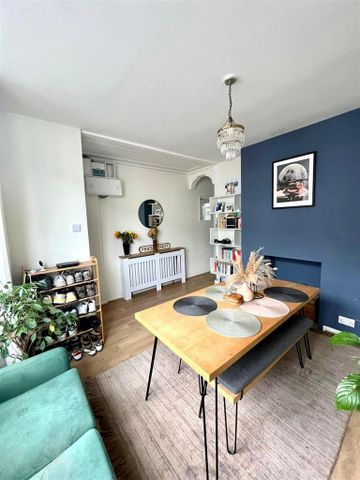 2 bedroom terraced house to rent - Photo 3