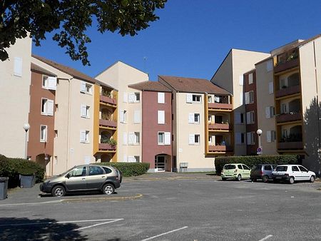 APPARTEMENT T3 AVEC BALCON EN LOCATION - Photo 3