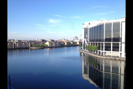 2 Bed Flat, Selsdon Way, E14 - Photo 2