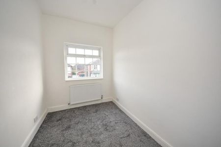 3 bedroom end of terrace house to rent - Photo 4