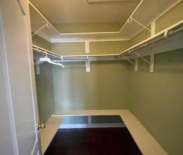 For Lease - 215 Edenbrook Hill Drive, Brampton, Ontario - Photo 3