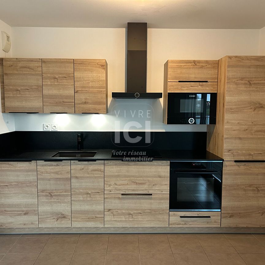 A Louer Appartement 3 Pièces De 65 M² Avec Grande Terrasse De 48 M² + Deux Places De Stationnements Privative -sainte Luce Sur Loire - Photo 1
