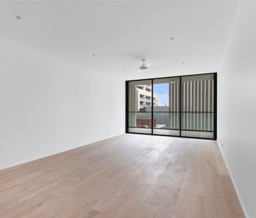 Spacious 3 Bedrooms in the Heart of Bondi - Photo 5