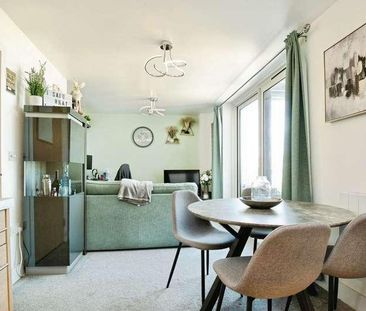 Ferry Court, Cardiff, CF11 - Photo 1