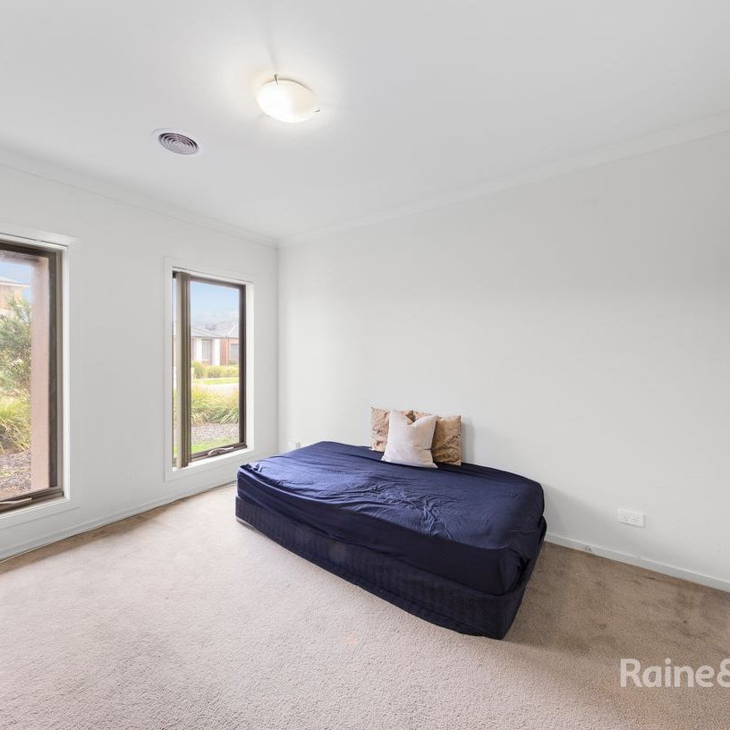 20 Selleck Drive, Point Cook, VIC 3030 - Photo 1