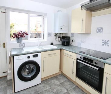 2 bedroom terraced house to rent - Photo 5