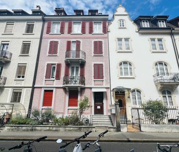 Charmante 3.5-Zimmer Altbau-Dachwohnung in bester Wohnlage. - Photo 1