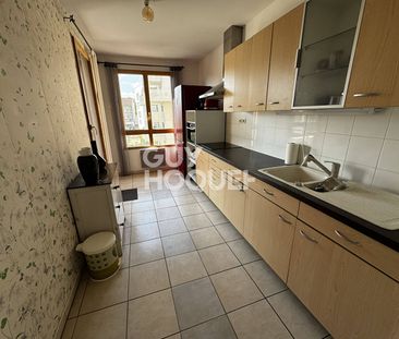 DECINES CHARPIEU : appartement T2 meublé 53 m²) à louer - Photo 2