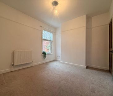 165 High Street,Eastleigh - Photo 5