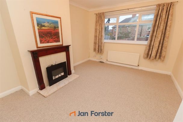 3 Bedroom House - End Terrace - Photo 1