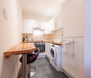 1 bedroom apartment to rent - Photo 2