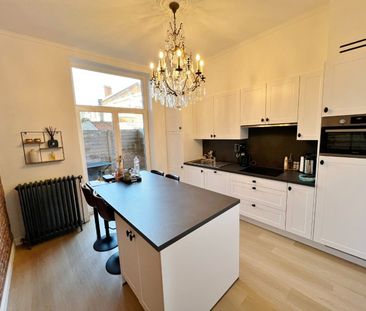 Karaktervolle rijwoning met terras in het centrum van Ieper - Photo 5