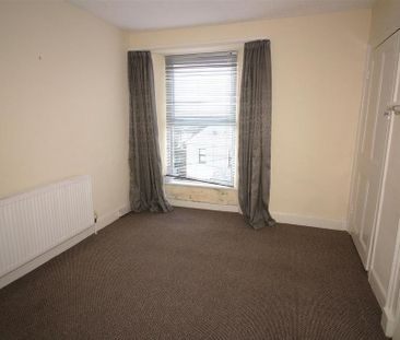 3 bedroom apartment to rent - Photo 3